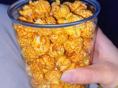 -良品铺子(万达广场店)