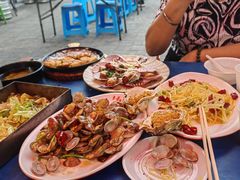 -老东镇啤酒屋海鲜加工·蒸汽海鲜·海鲜烧烤(台东店)