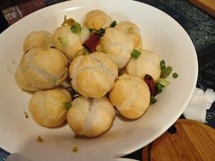 酸菜炸汤圆-蜗牛小馆醉乡民谣云南菜(惠新西里店)