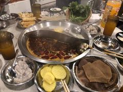 -老成都市井火锅阿泥頭火锅公司(海宁长安佳源中心广场店)