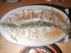 -蜜桃餐厅·伴山(湖滨商业街店)