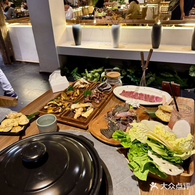 版纳纯野生菌火锅鲜到我想原地定居 谁懂啊