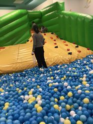 -莫莉幻想儿童乐园(武汉经开永旺店)