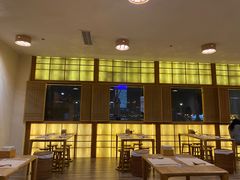 -蟹家大院 · 独揽江景(滨江店)