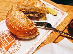 亚历山大汉堡-悠航SLOWBOAT(三里屯店)