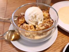 冰淇淋和桃子碎-大酉·M Coffee(北京美术馆店)