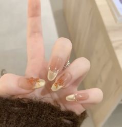 -桃色美甲沙龙