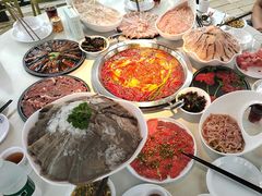 -茅草房·河畔园林火锅