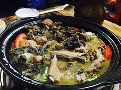 -阿婆情腊排骨火锅(金虹路店)