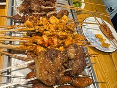 -烤满分·东北烧烤(首经贸店)