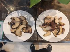 -天宜隆蘑菇宴火锅(石景山旗舰店)