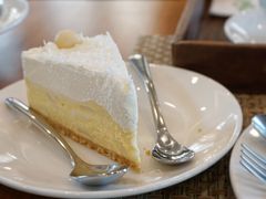 -Chom Cafe and Restaurant