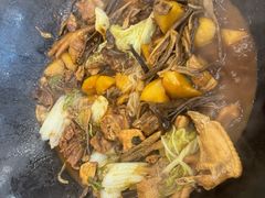 -粘豆包柴火铁锅炖