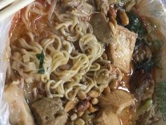 -二钢串叔麻辣烫(华龙大厦店)
