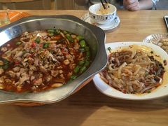 -兔行天下-鸿鹤鲜锅兔(中海国际店)