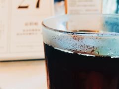 -彳亍咖啡·这里(水湾路店)
