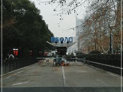 -人民广场-地下停车场