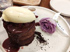 -FLOVIE FLORIST CAFE