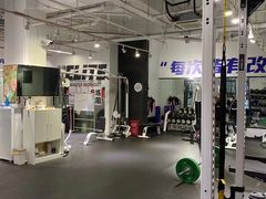 -汗水空间私教健身连锁(SM广场店)