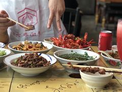 -琥珀老六龙虾(四里河店)