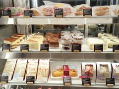 面包甜点陈列柜-COSTA COFFEE(武汉天地店)