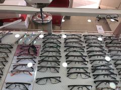 -罗创丹阳眼镜(童卫路店)