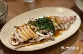 Sizzling Scallion Oil Fresh Squid