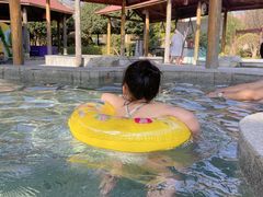 -金孔雀温泉旅游度假村