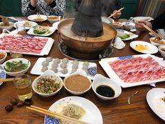 -楼外楼大刀肉传统火锅居(博学路店)