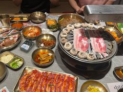 -草家酱蟹炭火烤肉店(珲春南路一店)