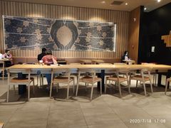 大堂-星巴克(武汉湘隆时代广场店)