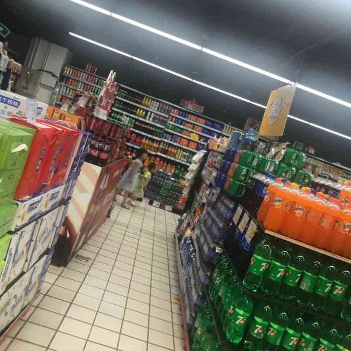 吉买盛(月浦店)-"一楼可以餐饮,二楼三楼是超市.看了一下,.