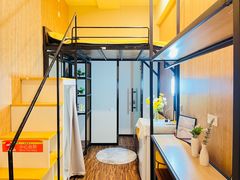 -魔方公寓(碧云国际店)