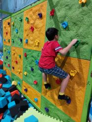 -蹦贝JumpingJack运动中心·炫飞蹦床(龙华店)