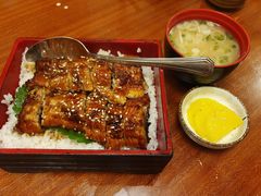 -由紀日本料理·炭火燒肉