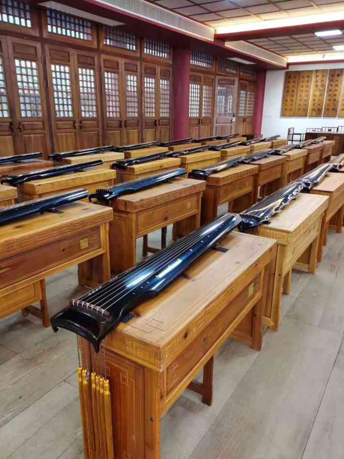 龙人古琴文化村-"不是江南的地,却有姑苏的魂柳条儿清丽,.