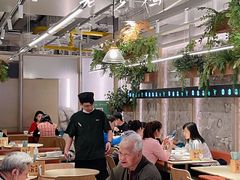 大堂-老乡鸡(上海白玉兰广场店)