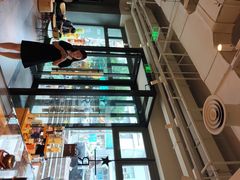 -星巴克臻选(青岛麦凯乐分店)