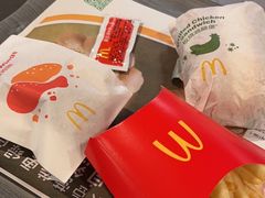 -麦当劳(保利若比邻店)