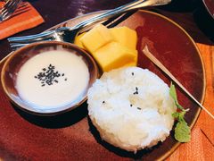 甜糯米团配泰国芒果-红泰·泰精选·特色料理(中山路店)