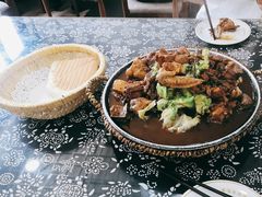 -八两八金·莱芜特色炒鸡(市南漳浦路店)