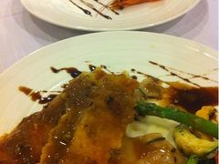 猪排和烤虾-美泉宫饭店