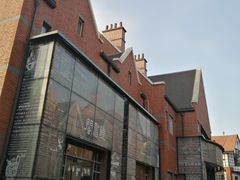 -钟书阁(松江泰晤士小镇店)