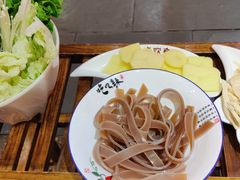 -亮欢寨酸汤鱼(沙冲路店)