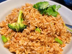 -大头虾越式风味餐厅(光明广场店)