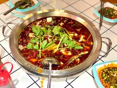经典红锅-蛙一刀·麻椒鱼火锅(金仙桥店)