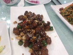 -六和聚传统烤鸭.天津菜(和平店)