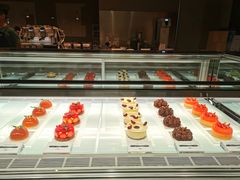 -潮一不贰·法式甜品·生日蛋糕·西式简餐(外滩店)