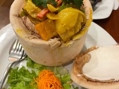 -Thai Pothong Restaurant
