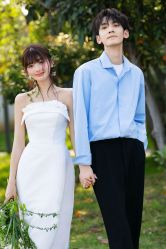 -樱花婚纱摄影